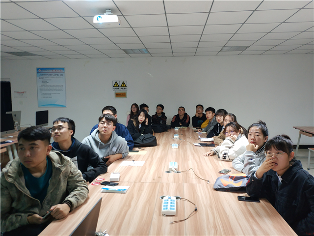 大数据学院、信息工程学院举办“见我所见 拍我所拍 讲我所讲”主题交流会