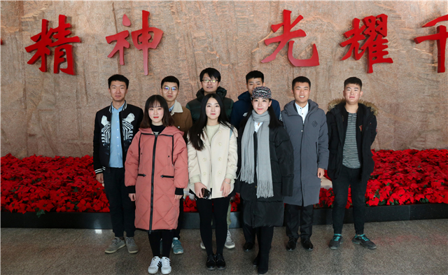 完满青年沙龙第18期:团委、书院部、学生会师生走进武乡开展“红色之旅”系列活动