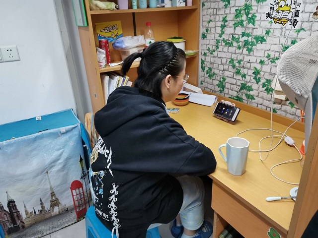 【辅导员说完满】明确考研动机 坚持诚信考试——食品与环境学院开展2017级年级会