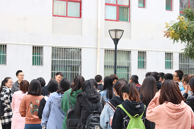 【完满班级】生命的意义在于创造和喜乐——淬炼商学院“体”味青春主题活动（十七）