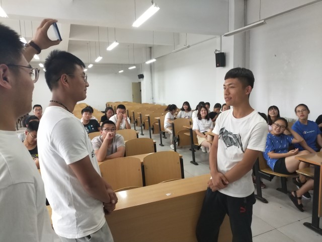 【完满班级】默契大考验 你猜我猜不猜——大数据学院、信息工程学院软件1705班完满班级活动