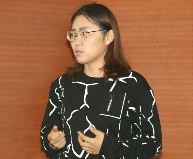 书院说第29期:书院工作团队观看艺术传媒学院2018届毕业设计展