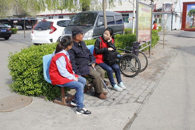暖心工程第103期：外语系走访“夕阳红”敬老院之“听老人讲那过去的故事”