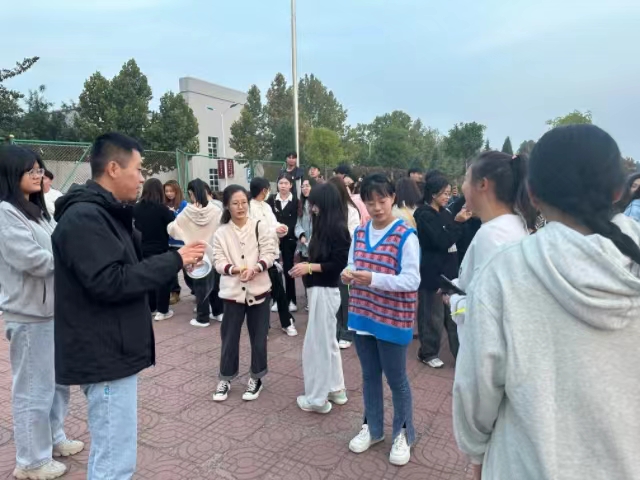 【完满团支部】踏浪前行风正劲 砥砺扬帆争朝夕——淬炼·国际商学院财务2309班完满团支部活动