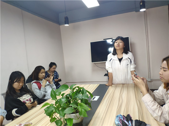 【完满班级】舞出艺术 感染在心——外国语言文学系英语1803班、英语1804班5月完满班级活动