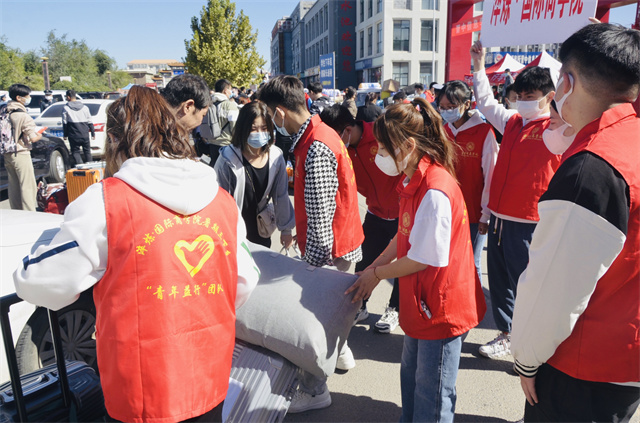 【迎新纪实】一见倾“新” 淬炼满怀爱意只为你来——淬炼·国际商学院迎新实录