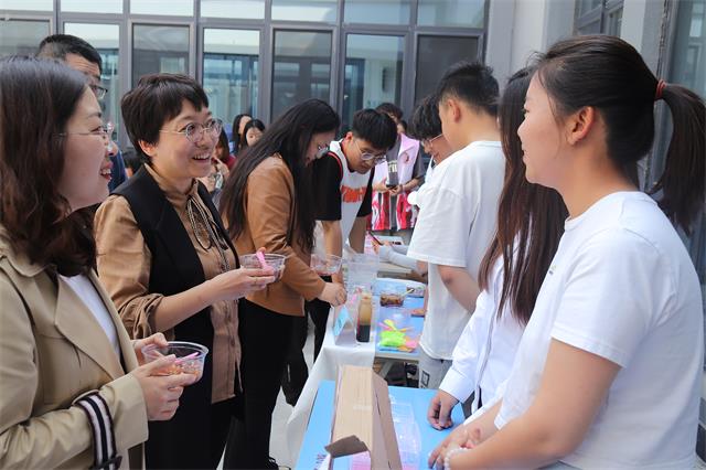 乐享学科魅力 共赏专业多彩文化——经济与管理学院“专业文化节”