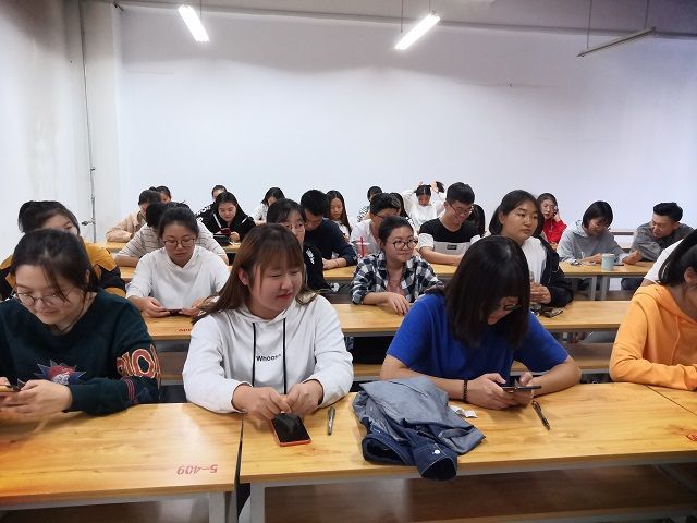 【完满班级】用积极的态度和行动向先烈致敬——动医1602班完满班级主题活动