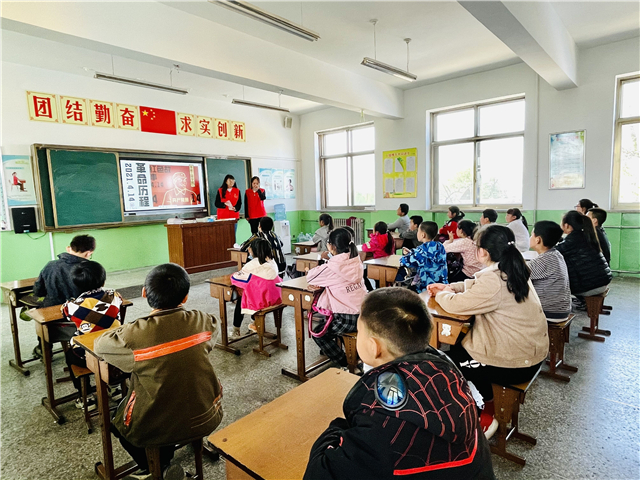 共情守护希望 我们在路上——智能工程学院“推普”力量