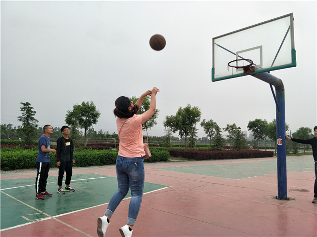 【完满班级】我与操场有个约会——淬炼商学院五月完满班级主题活动（三）