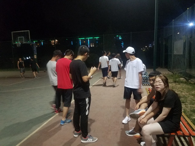 【完满班级】青春无悔 勇往直前——网工1801“篮球大赛”活动