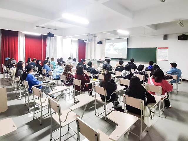 【完满班级】齐心协力 奋力拼搏——艺术传媒学院视觉1803班体育精神电影赏析