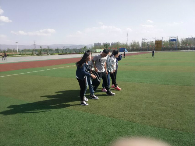 【完满班级】时光荏苒 毕业快乐——淬炼商学院六月完满班级主题活动（四十）