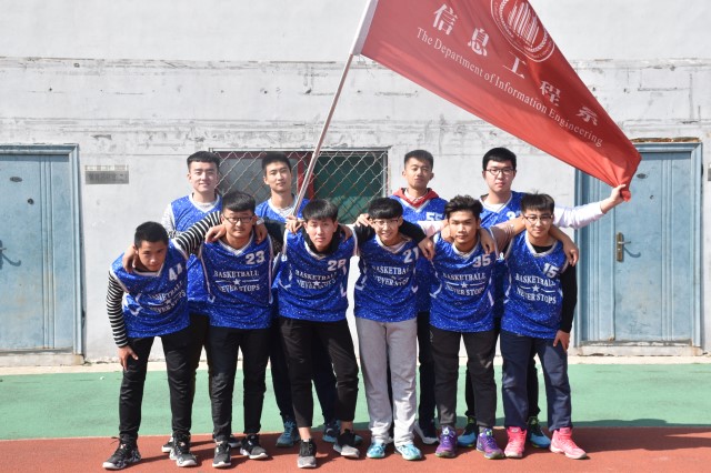 闪光的信院第190期：四季轮流转 竞技心不变——牛学伟