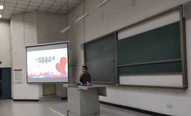 【辅导员说完满】幸福生活双手造 馅饼不会天上掉——大数据学院、信息工程学院20级辅导员说完满