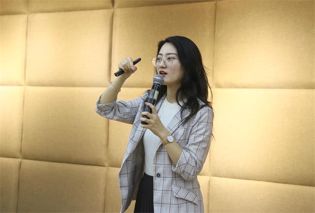 她说·女生学堂|信院直播 一键开启美妆模式