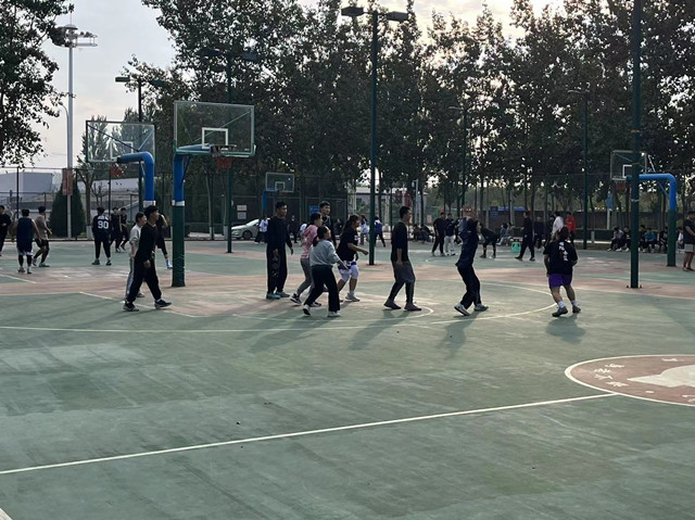 筑强健体魄 扬少年风采