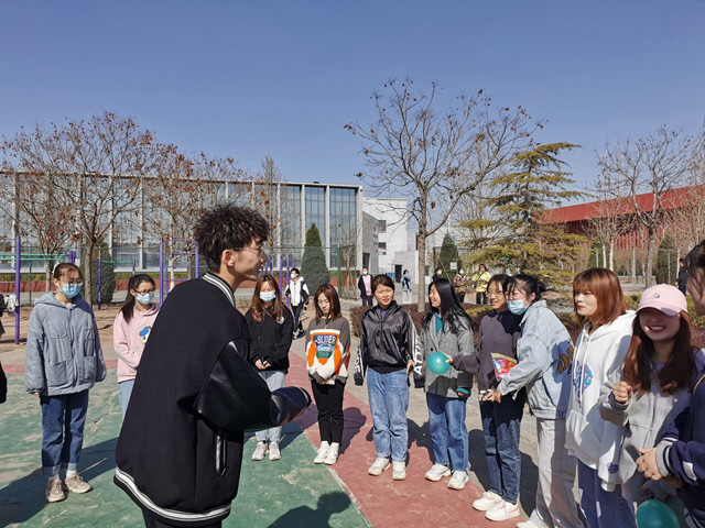 【完满班级】学雷锋 做美德青年——淬炼商学院行管1901班完满班级活动