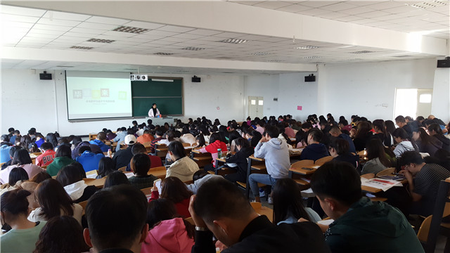 【辅导员说完满】毕业 抉择 未来——淬炼商学院“辅导员说完满”专题活动（十一）