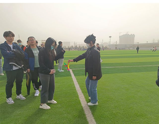 【完满团支部】彩“毽”飞扬 凝聚力量——大数据学院、信息工程学院软件2211班完满团支部活动