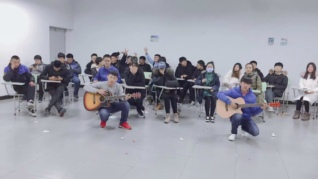 【完满班级】风采艺术节 展现新舞台——信工系物联网工程1701班举办艺术节活动