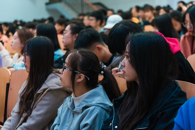 【辅导员说完满】爱护环境 节水护水