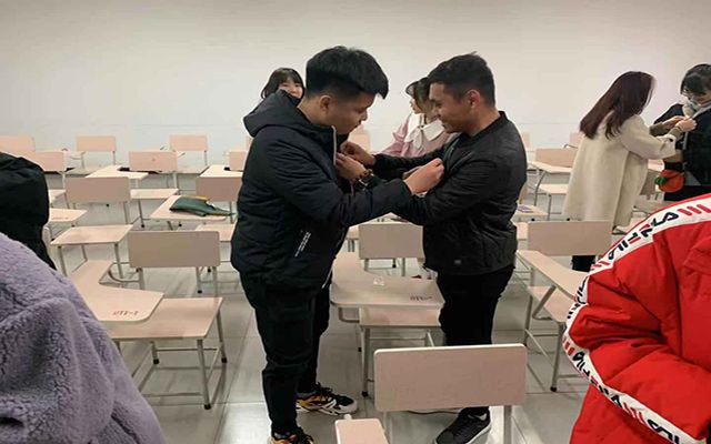 【主题团日活动】点燃精神火种 凝聚青春力量——艺术传媒学院2020级视觉2005班、2006班、2007班主题团日活动