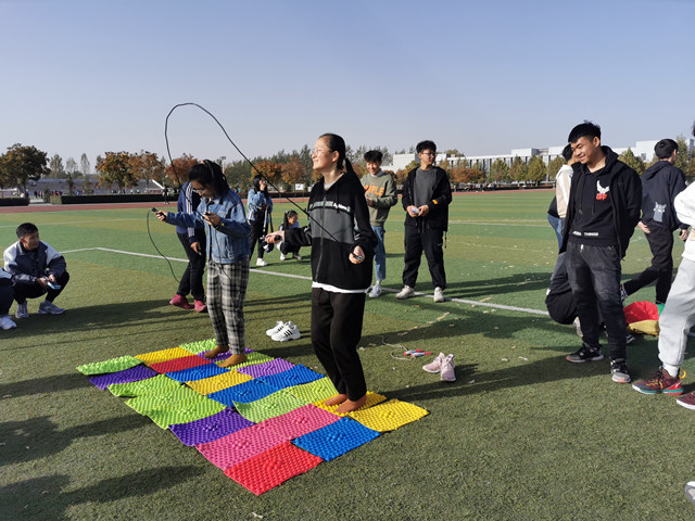 青春总动员 奋进齐攻坚——大数据学院、信息工程学院举办第六届“一路有你”完满总动员活动