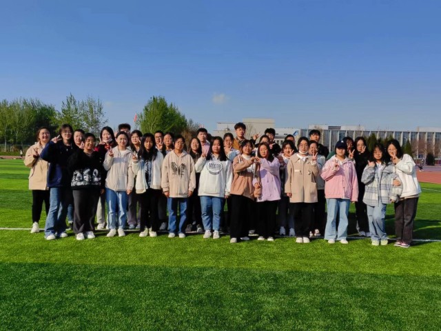 【完满团支部】洋溢激情 共享童趣——淬炼·国际商学院资产2202班完满团支部活动