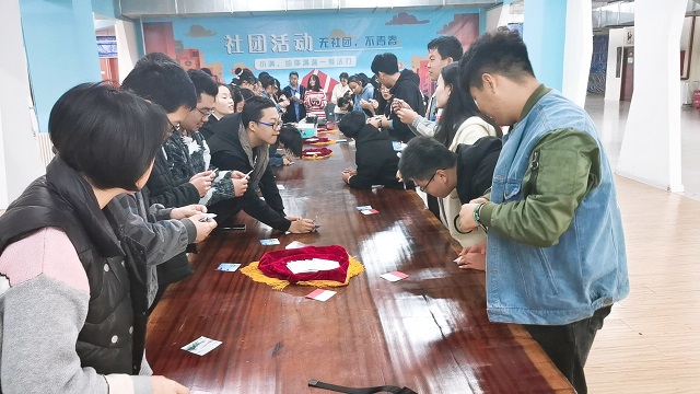 【完满班级】爱行动 益起来——淬炼商学院营销2001班完满班级活动