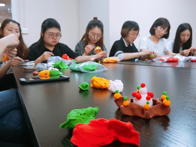 【完满班级】小作品 大世界——淬炼商学院六月完满班级主题活动（三十一）