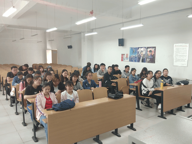 【完满班级】名画鉴赏 拥抱艺术——食品与环境学院食品1801班名画赏析活动