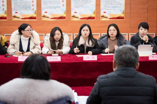 坚守信念永不停步 培养“顶天立地”的艺术人才——艺术传媒学院人才培养方案研讨会