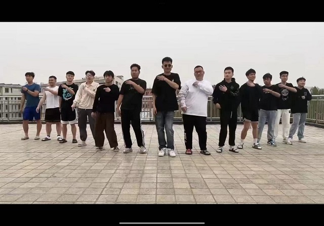 【辅导员说完满】青春战疫 “e”起舞蹈“locking”篇——大数据学院、信息工程学院2021级辅导员说完满