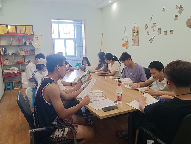【完满团支部】沐浴书香 与书为友——远景学院远景2102班完满团支部活动