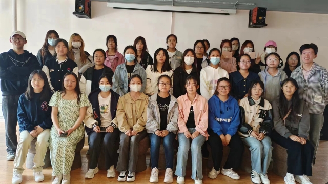 无悔青春 逐梦星河——商务英语学院五月上旬完满团支部活动集锦