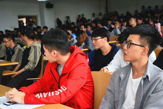 【辅导员说完满】以梦为马 不负韶华 成就完满人生——大数据学院、信息工程学院2015级辅导员说完满