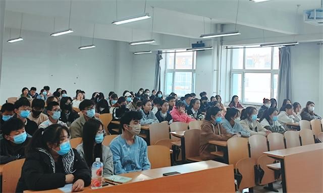 【辅导员说完满】心灵之约 激活你的高质量人际关系——经济与管理学院辅导员说完满活动