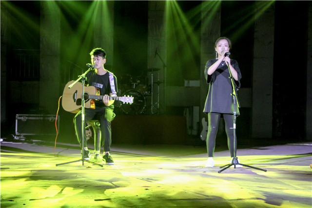 【社团挑战月】信院第一站：与百家社团的相见恨晚——2017“特色社团进军营”主题活动