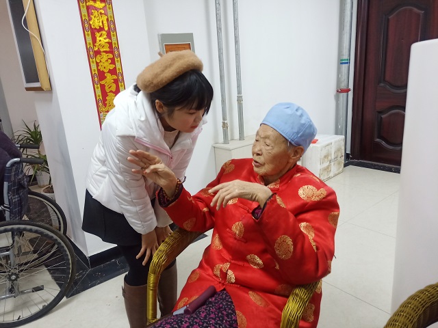 学长计划第608期：在改革开放亲历者的讲述中 感受中国变化——食品与环境学院第71期“学长计划·百花讲堂”主题活动