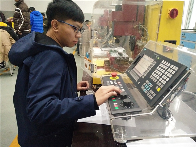 【前行】第100期:金工实习 谁是最强机械王