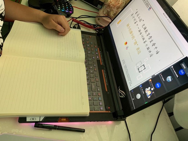 【青马工程】一堂引领融合传播中的“微”表达课——“青马工程”完满教育学生骨干培养计划第十一期培训班第七期讲座