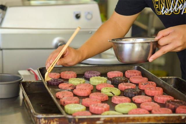佳节圆心愿 中秋共团圆——青年志愿者联合会与美食社举办“相遇完满 ‘月’见美食”活动