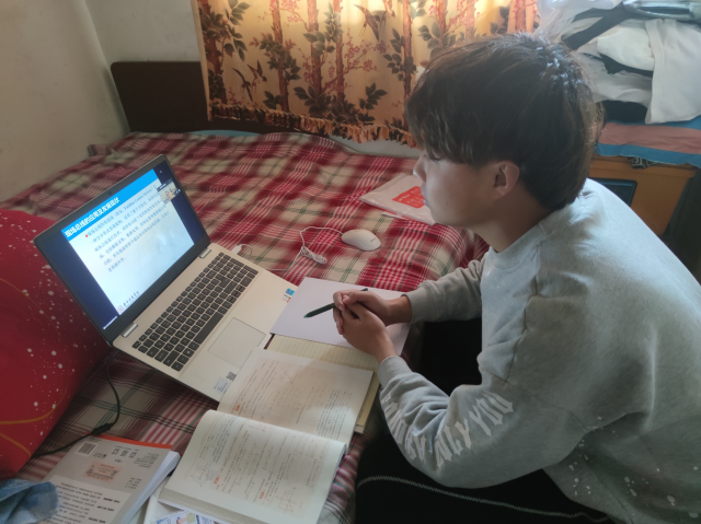 【1+1＞2】聚科技之光 燃创新之火——智能工程学院智创学术论坛之“现场总线的技术现状及发展趋势”