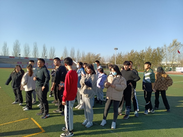 凝心聚力 蓄势待发——食品与环境学院第十三期“青马工程——知行班”完满活动