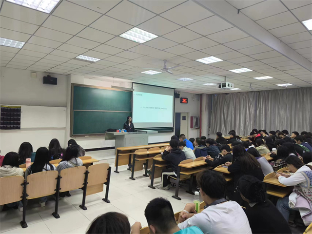 【辅导员说完满】视觉及文创设计——大数据学院、信息工程学院辅导员说完满活动