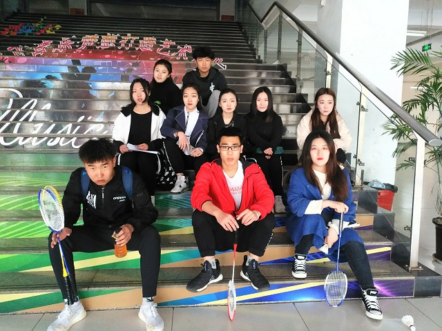 【完满班级】激情热夏 羽动你我——服装1701完满班级活动