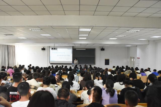 【辅导员说完满】安全谨记心 文明伴我行——食品与环境学院2022级辅导员说完满活动