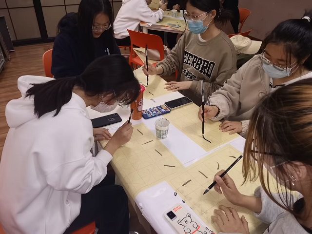 【完满班级】以青春奋斗之笔 书写精彩华章——经济与管理学院十月完满班级纪实（六）