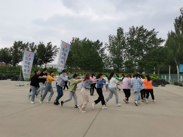 凝聚共识 团结协作——商务英语学院学生会参加素质拓展纪实